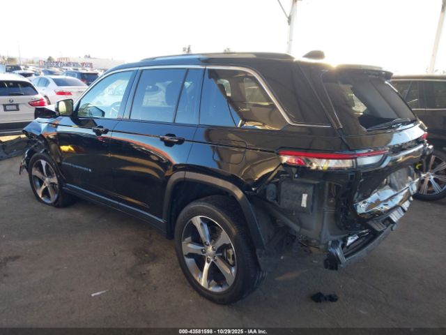 2023 JEEP GRAND CHEROKEE 4XE 1C4RJYB61P8788691 Photo 2