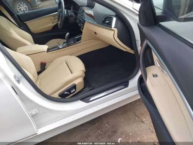 2018 BMW 330I WBA8B9G5XJNU96090 Photo 4