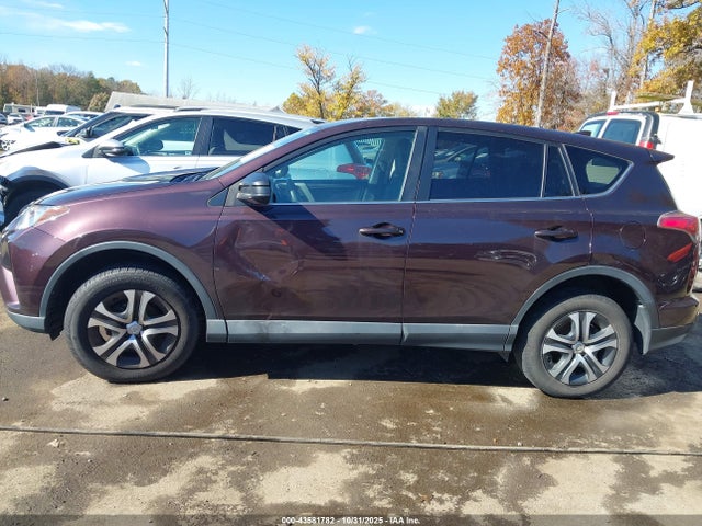 Aukcja sprzedaży 2018 Toyota Rav4 Le, vin: 2T3BFREV1JW842228, numer aukcji: 43581782