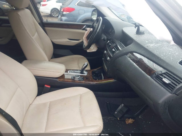 5UXWX9C55G0D90865 BMW X3 Xdrive28i