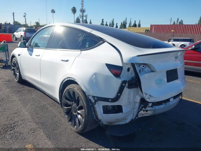 2020 TESLA MODEL Y 5YJYGDEFXLF040773 Photo 2