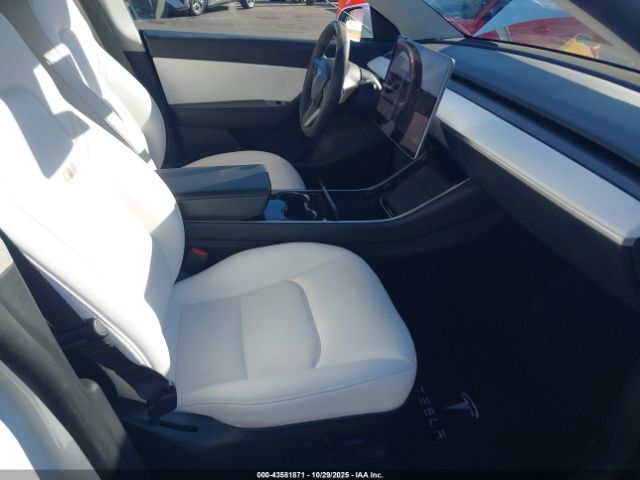 2020 TESLA MODEL Y 5YJYGDEFXLF040773 Photo 4