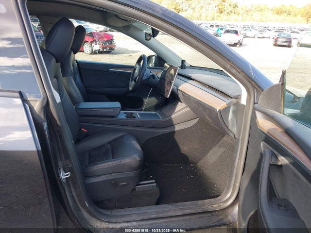 2024 TESLA MODEL Y 7SAYGDED5RF040254 Photo 4