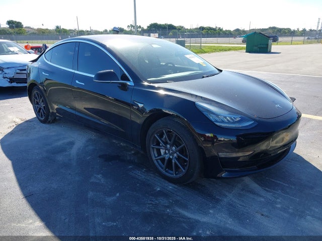 2018 TESLA MODEL 3 5YJ3E1EA9JF010079 Photo 0