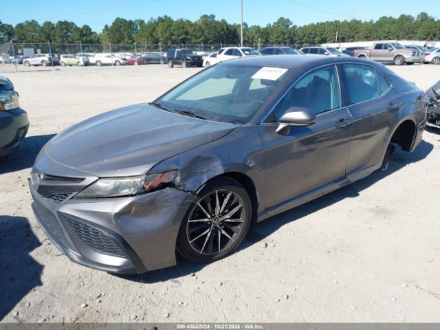 2021 TOYOTA CAMRY 4T1G11AK5MU424379 Photo 1