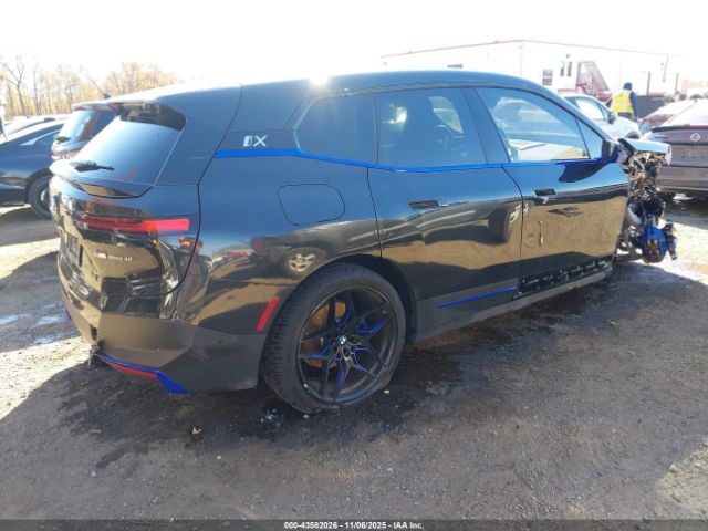 2024 BMW IX WB523CF06RCR16553 Photo 3
