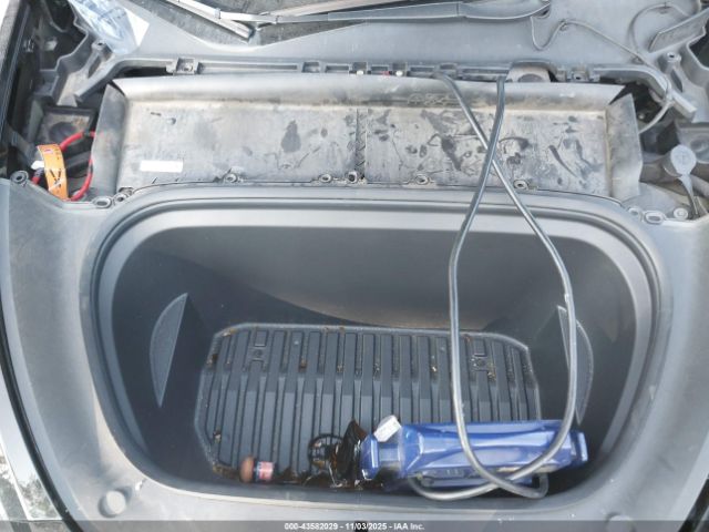 2022 TESLA MODEL Y 7SAYGDEE0NF351433 Photo 9