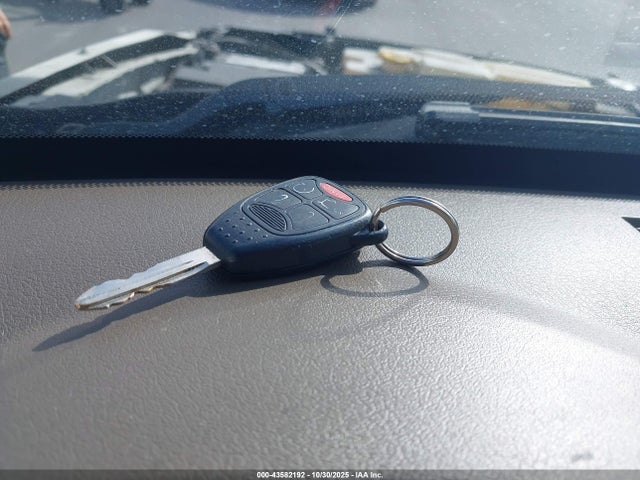 43582192 :رقم المزاد ، 1J4PP5GK6AW104015 vin ، 2010 Jeep Liberty Limited مزاد بيع