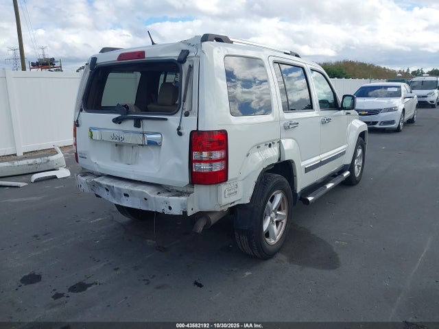 43582192 :رقم المزاد ، 1J4PP5GK6AW104015 vin ، 2010 Jeep Liberty Limited مزاد بيع