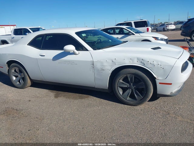 2C3CDZAG8KH677561 Dodge Challenger
