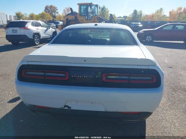 2C3CDZAG8KH677561 Dodge Challenger