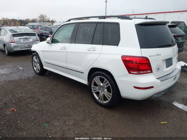 2015 MERCEDES-BENZ GLK 350 WDCGG8JB0FG427827 Photo 2