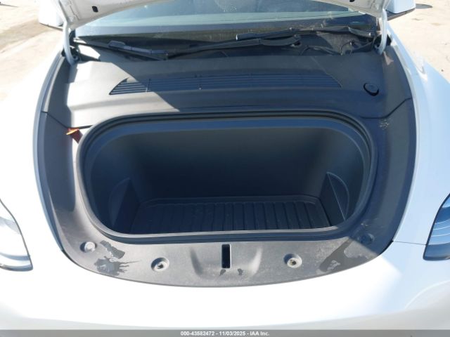 2021 TESLA MODEL Y 5YJYGDEE0MF259637 Photo 9