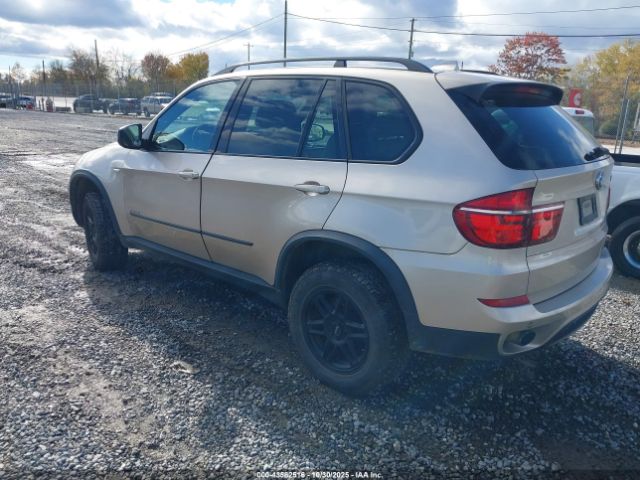 2013 BMW X5 5UXZV4C56D0B23560 Photo 2