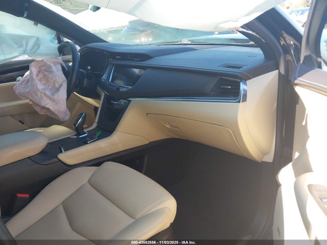 2018 CADILLAC XT5 1GYKNARS3JZ236542 Photo 4