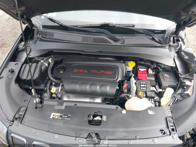 2022 JEEP COMPASS 3C4NJDDB0NT135897 Photo 9