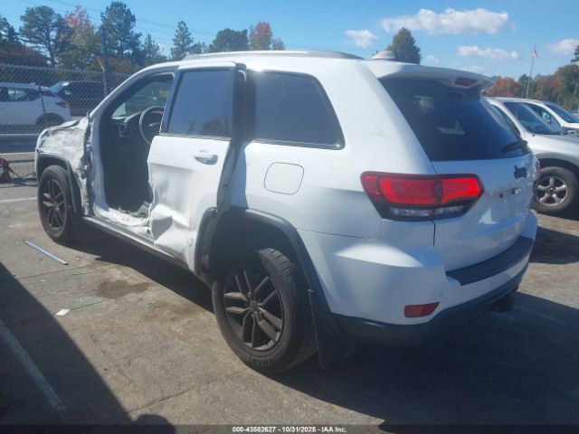 2016 JEEP GRAND CHEROKEE 1C4RJEAG9GC351835 Photo 2