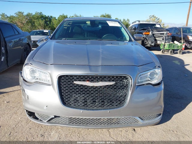 Chrysler 300 Limited 2015 2C3CCAAG7FH807629 Image 11