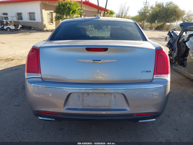 Chrysler 300 Limited 2015 2C3CCAAG7FH807629 Image 15
