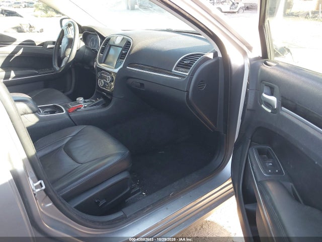 Chrysler 300 Limited 2015 2C3CCAAG7FH807629 Image 5