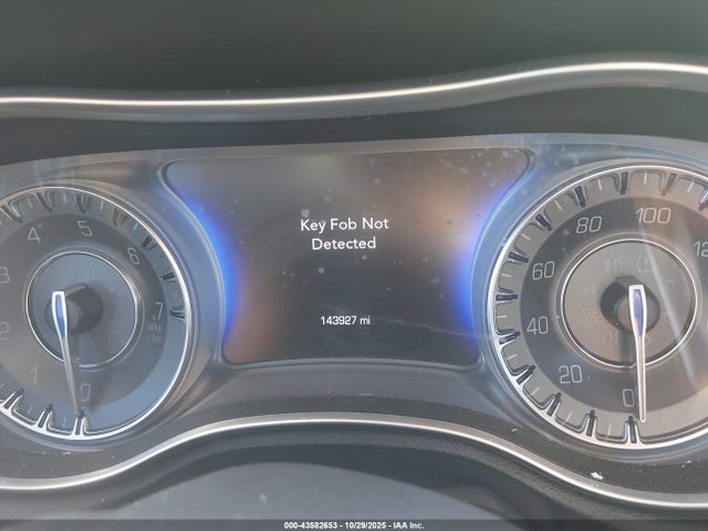 Chrysler 300 Limited 2015 2C3CCAAG7FH807629 Image 7