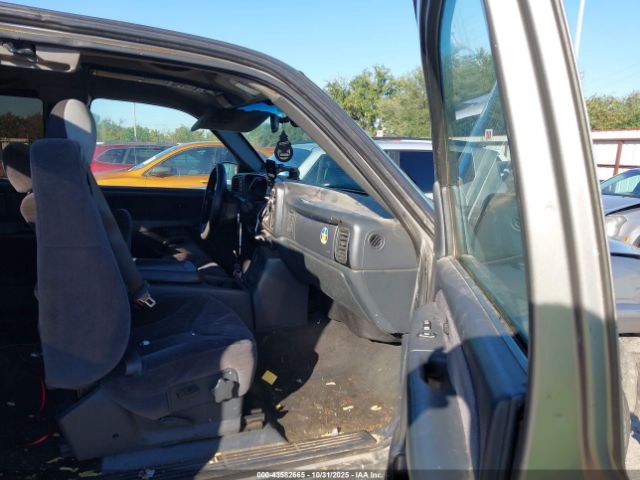 2001 GMC SIERRA 1500 2GTEK19TX11370994 Photo 4