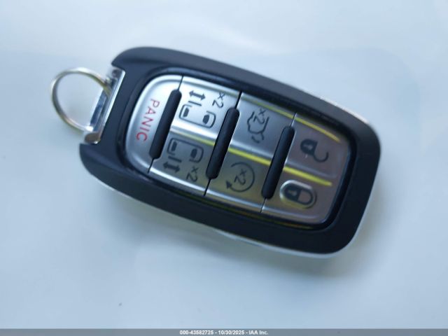 2021 CHRYSLER PACIFICA 2C4RC1FG1MR502455 Photo 10