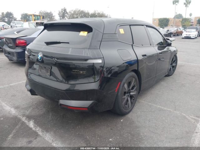 2025 BMW IX WB533CF06SCS53401 Photo 3