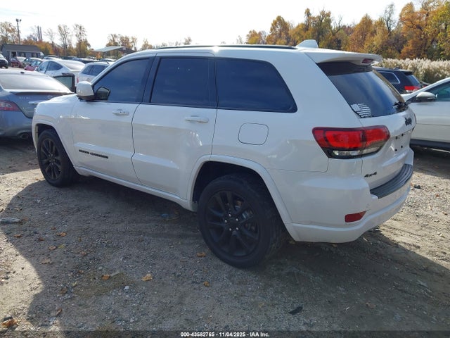 Продажа на аукционе авто 2017 Jeep Grand Cherokee Altitude 4x4, vin: 1C4RJFAG1HC938568, номер лота: 43582765