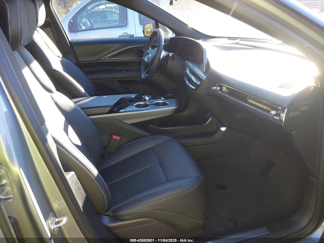 2025 CADILLAC LYRIQ 1GYKPURL9SZ302730 Photo 4
