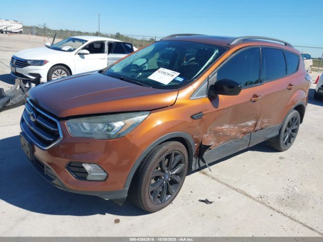 2017 FORD ESCAPE 1FMCU0GD6HUB02011 Photo 1