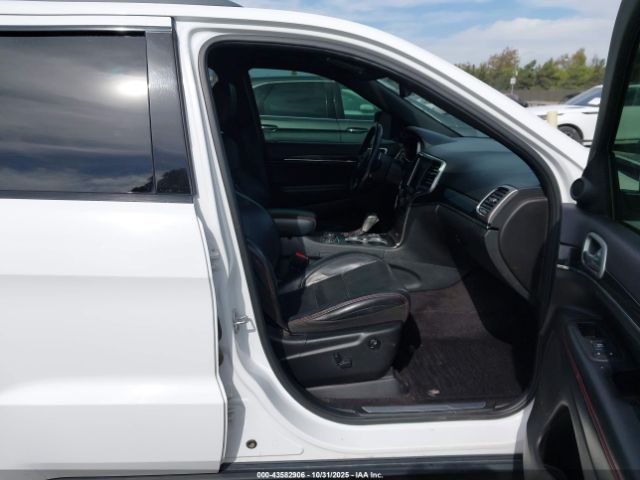 2018 JEEP GRAND CHEROKEE 1C4RJFLG6JC270155 Photo 4