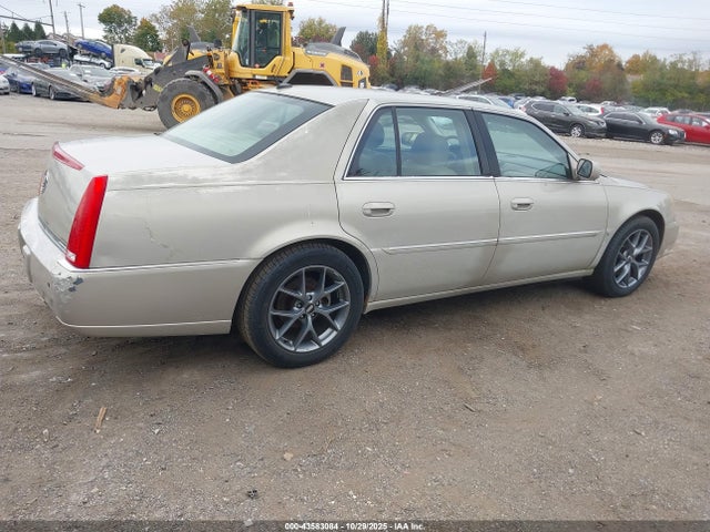 2007 CADILLAC DTS 1G6KD57Y57U121019 Photo 3