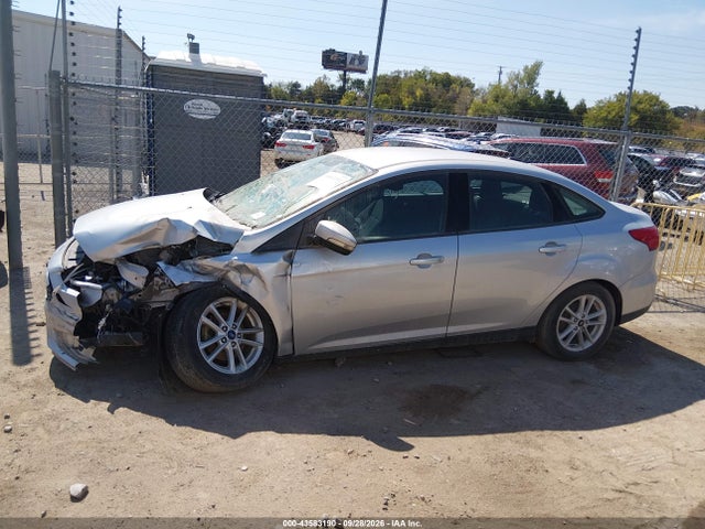 Aukcja sprzedaży 2016 Ford Focus Se, vin: 1FADP3F22GL365575, numer aukcji: 43583190