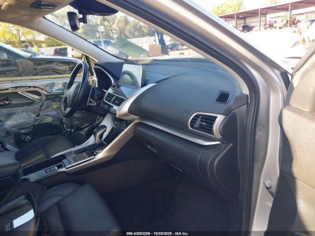 2019 MITSUBISHI ECLIPSE CROSS JA4AT5AA5KZ019880 Photo 4