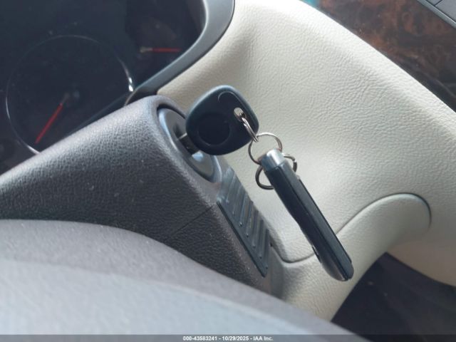 2011 CADILLAC DTS 1G6KH5E61BU102367 Photo 10