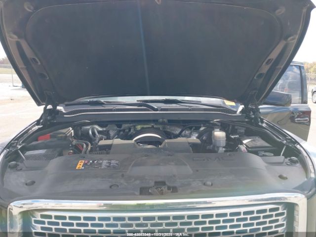 2017 GMC YUKON XL 1GKS2HKJ1HR246543 Photo 9