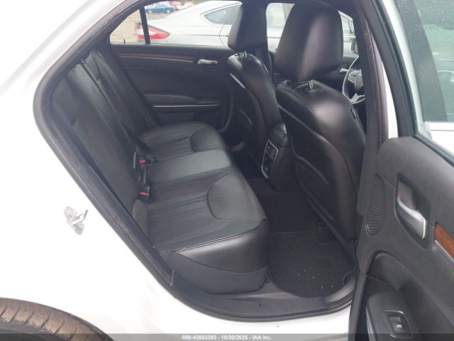 2019 CHRYSLER 300 2C3CCAPT1KH556122 Photo 7