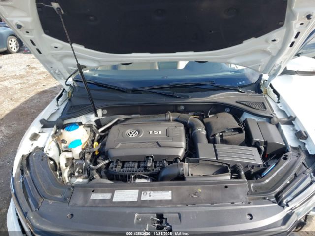 2017 VOLKSWAGEN PASSAT 1VWBT7A30HC010021 Photo 9