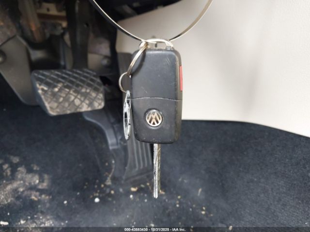 2017 VOLKSWAGEN PASSAT 1VWBT7A30HC010021 Photo 10