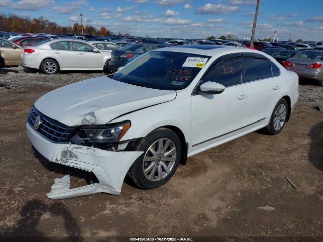 2017 VOLKSWAGEN PASSAT 1VWBT7A30HC010021 Photo 1