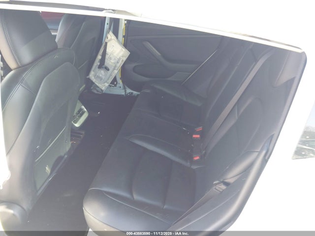 Продаж на аукціоні авто 2023 Tesla Model 3 Rear-wheel Drive, vin: 5YJ3E1EA8PF701080, номер лоту: 43583590
