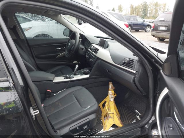 2015 BMW 320I WBA3C3G57FNT53335 Photo 4