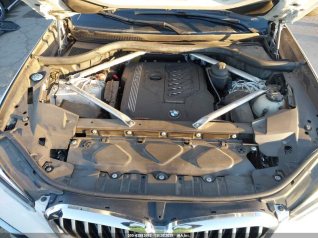 2019 BMW X5 5UXCR6C56KLL25913 Photo 9