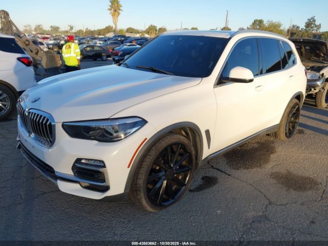 2019 BMW X5 5UXCR6C56KLL25913 Photo 1