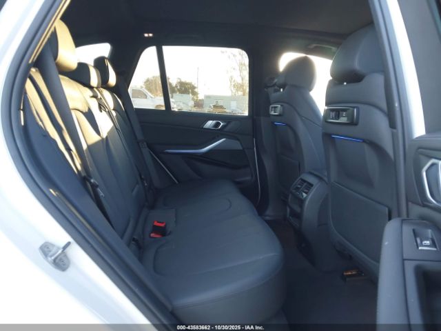 2019 BMW X5 5UXCR6C56KLL25913 Photo 7