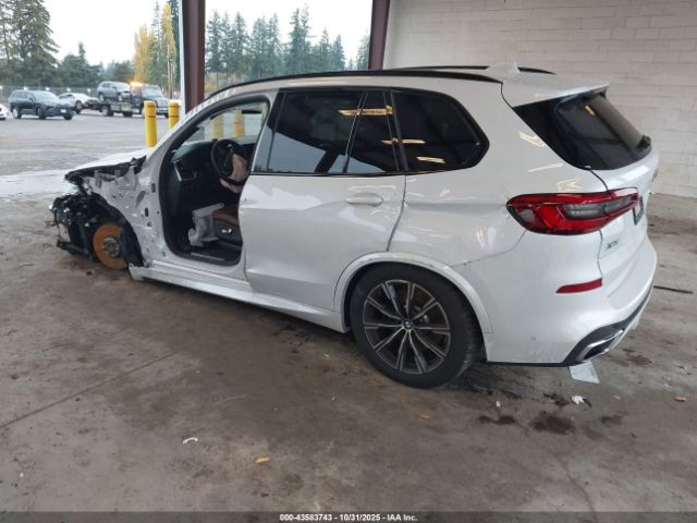 2019 BMW X5 5UXCR6C50KLL53187 Photo 2