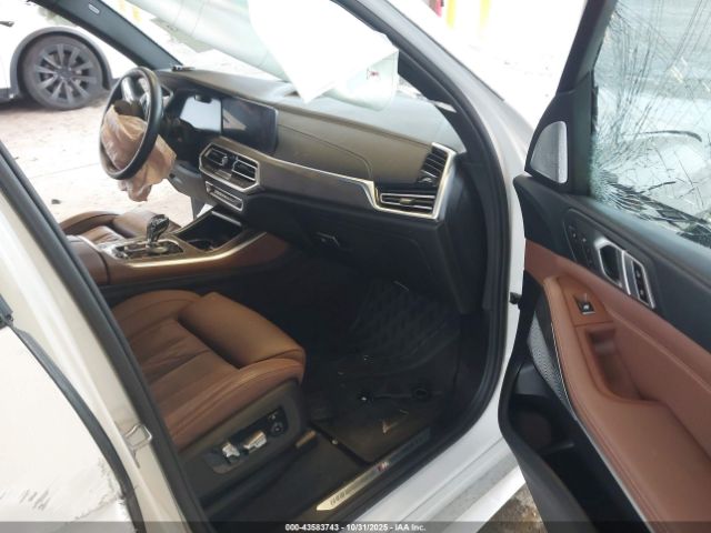 2019 BMW X5 5UXCR6C50KLL53187 Photo 4