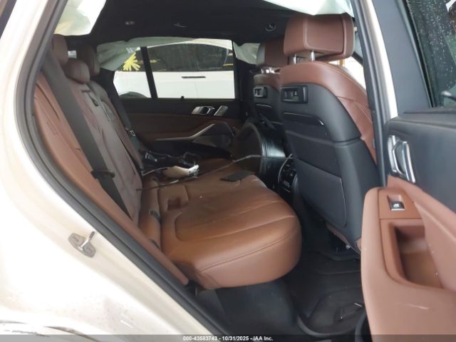2019 BMW X5 5UXCR6C50KLL53187 Photo 7