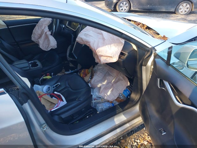 2013 TESLA MODEL S 5YJSA1CG9DFP03544 Photo 4